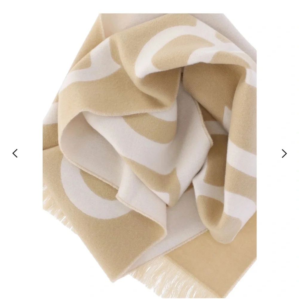 Burberry Tan and Cream Logo Scarf